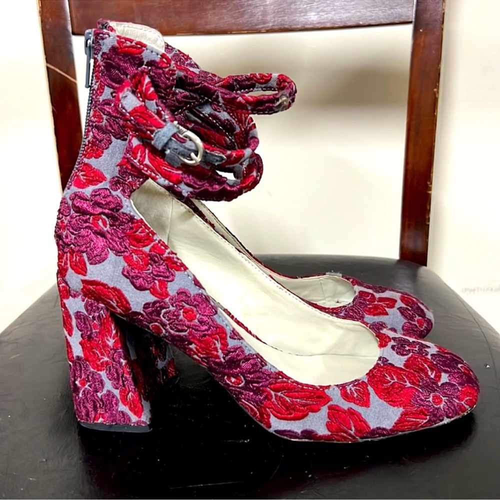 1 State Floral Heels